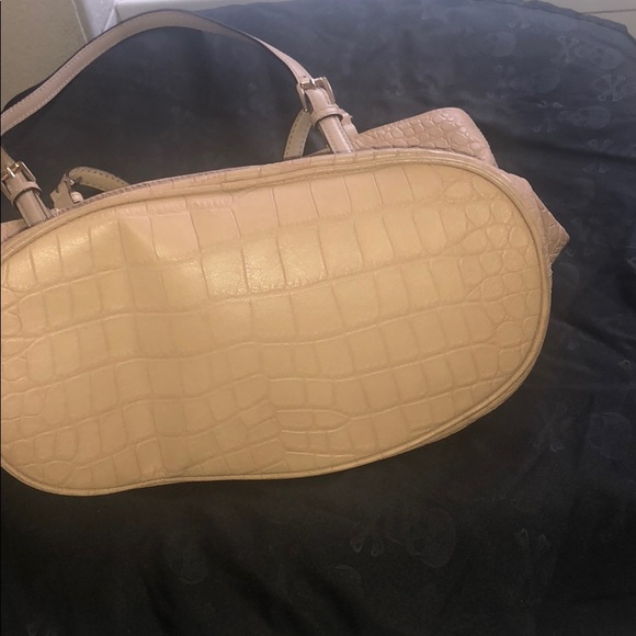 Michael Kors beige purse. - Picture 4 of 4